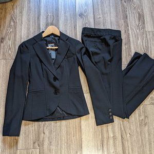 NWT Women (00) - THEORY Wool Blend Suit
